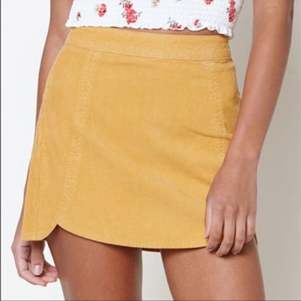 Women’s PacSun Mini Skirt Yellow Corduroy Sz 23 - VGUC